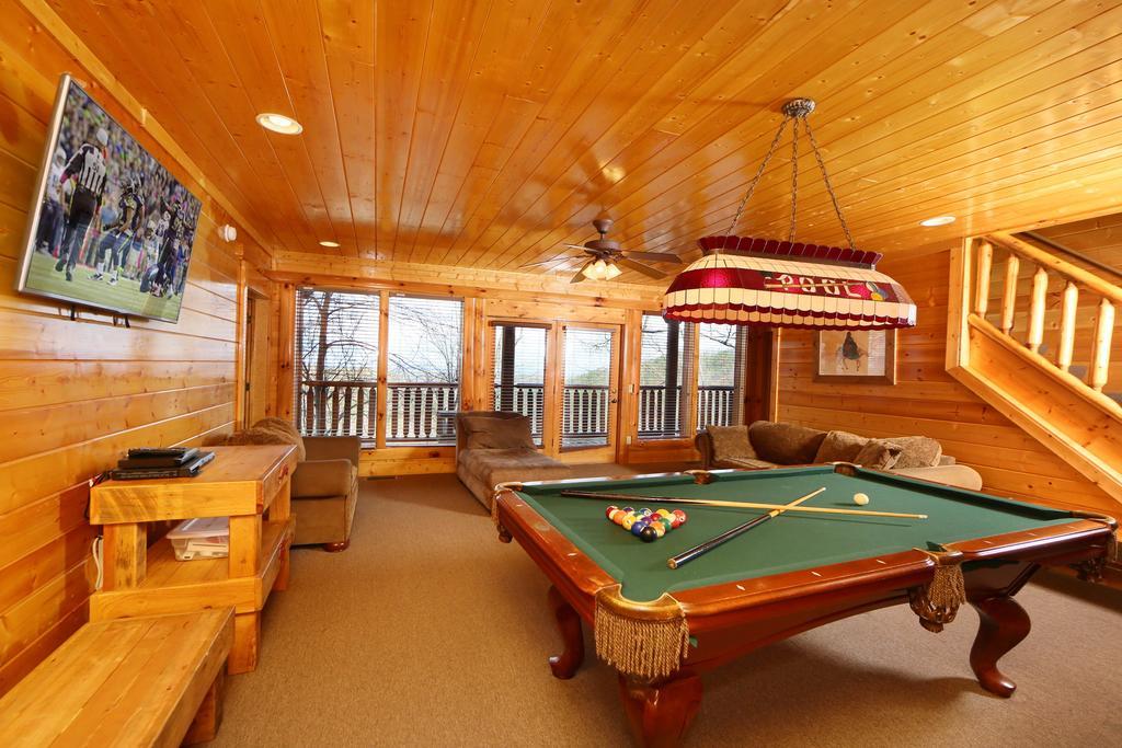 Rising Eagle Lodge - Eight Bedroom Pigeon Forge Exterior photo